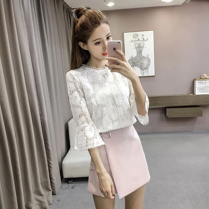 الربيع الخريف نمط المرأة عارضة الدانتيل البلوزات قمصان سيدة عارضة ثلاثة أرباع كم س الرقبة Blusas قمم الأبيض البيج DD2499 الربيع الخريف نمط المرأة عارضة الدانتيل البلوزات قمصان سيدة عارضة ثلاثة أرباع كم س الرقبة Blusas قمم الأبيض البيج DD2499