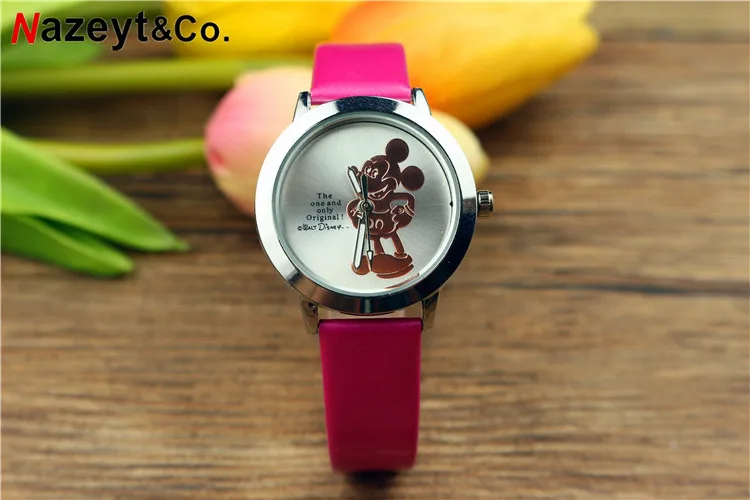 Новые детские часы с 3D ремнем Микки Мауса, студенческие светящиеся кварцевые наручные часы с рисунком Микки Мауса для женщин - Цвет: Rose red