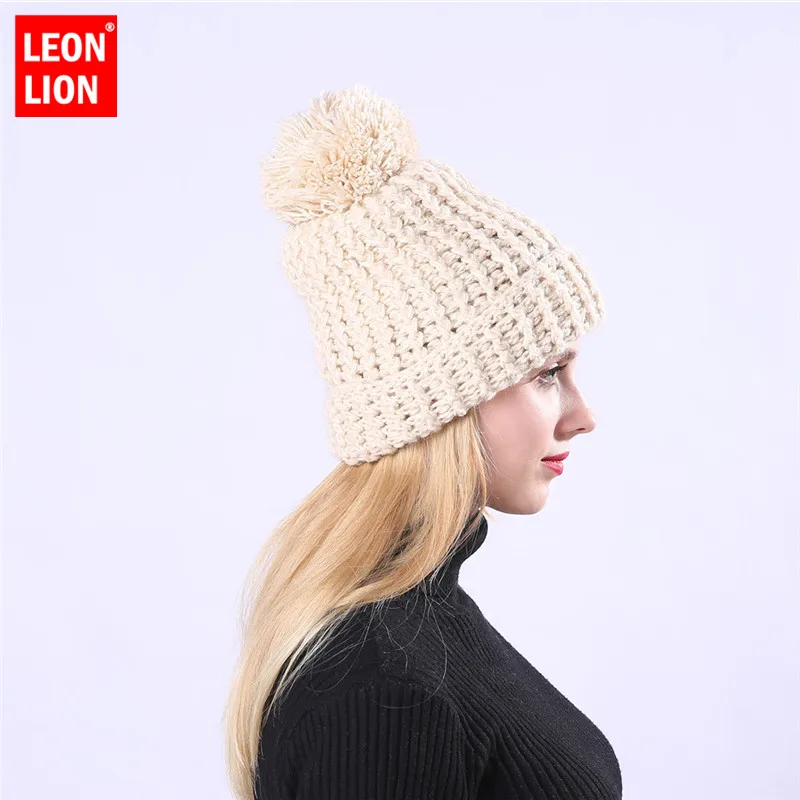 

Winter Cap Solid Color Knitted Hats Hairball Winter Hat Women Handmade Knitting Made Warm Beanies Multipurpose Ear Protection