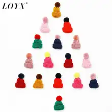 

Fashion Brooches Women Cute Mini Knitted Hairball Hat Brooch Sweater Pins Badge Collar Clothes Accessories Creative Hats