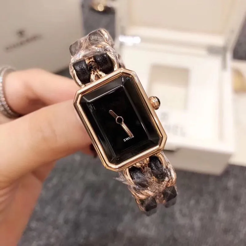

WG04381 Women's Watches Top Brand Runway Luxury European Design Quartz Wristwatches