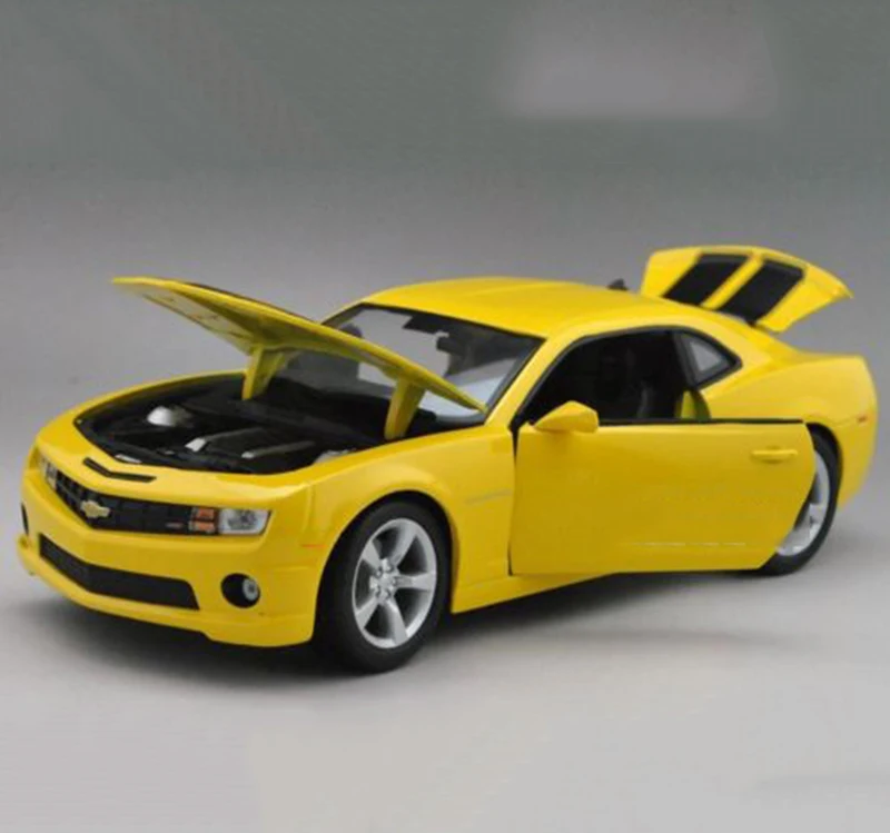 1/24 Chevrolet Camaro SS RS 2010 Bumble Bee желтый цвет Модель автомобиля игрушки для детей Brinquedos коллекции дисплеев