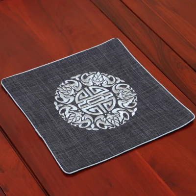 Изысканная вышивка Joyous Placemats квадратная Высококачественная льняная хлопковая Мода в китайском стиле обеденный стол защитные западные Подставки Под Еду - Цвет: Темно-синий