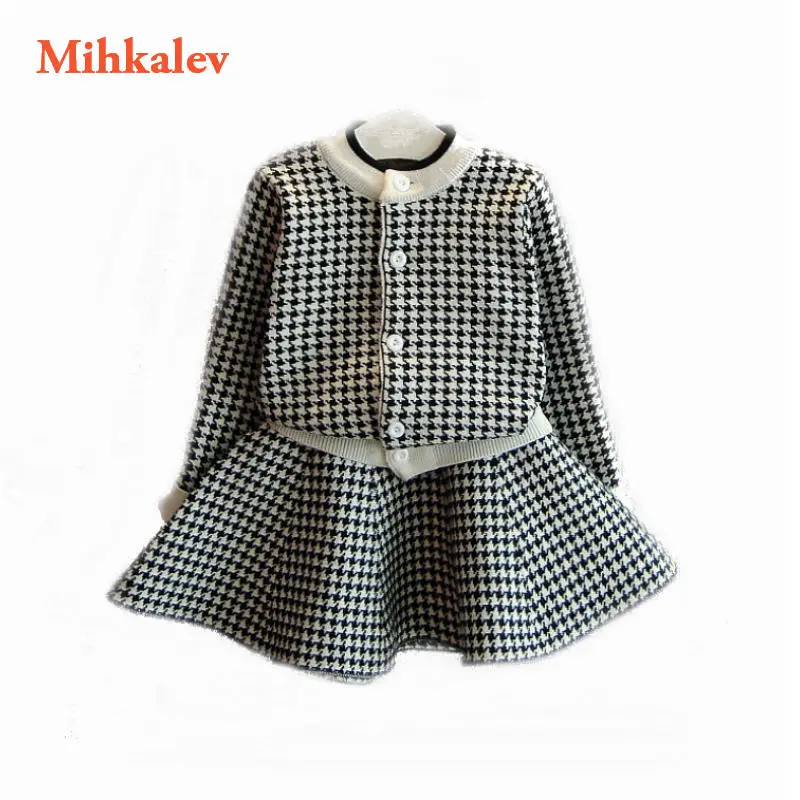 

2017 Plaid children clothing set autumn long sleeve litter girl clothes sets suits coats + skirts 2pcs Princss girls tracksuits