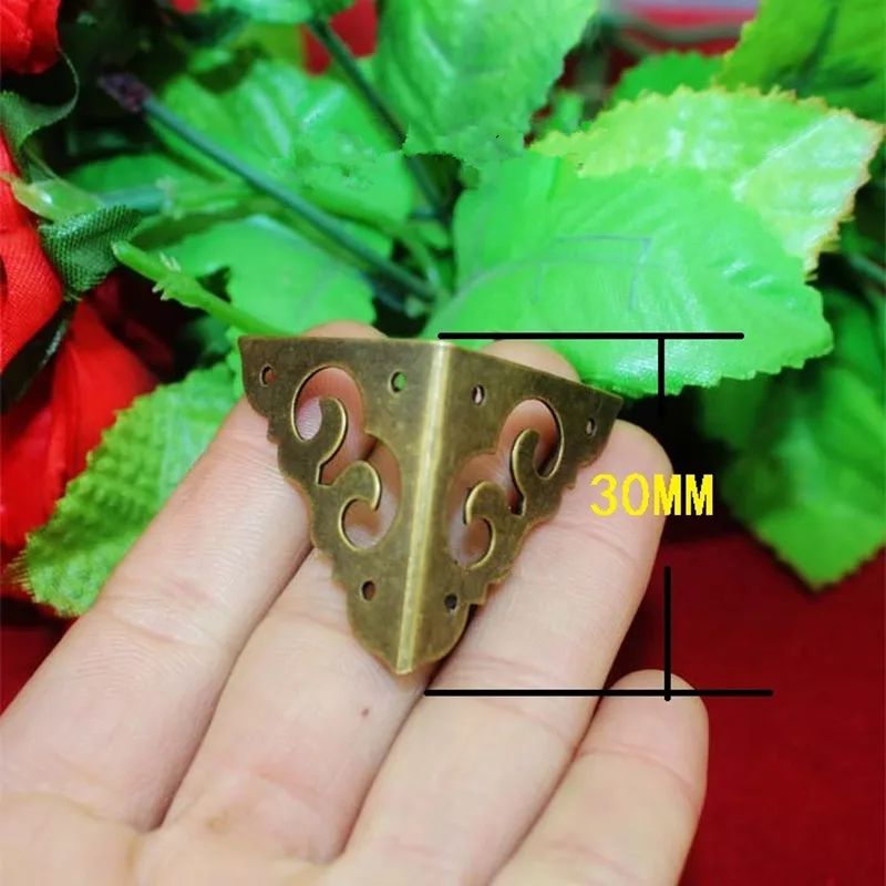 Brass-Furniture-Corners-Triangle-Fillet-Gift-Upscale-Decorative-Sheet-Copper-Purses-Gusset-Anceient-Flower-Corner-30mm