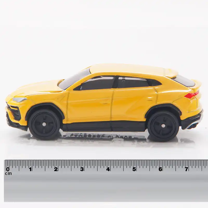 lamborghini urus tomica