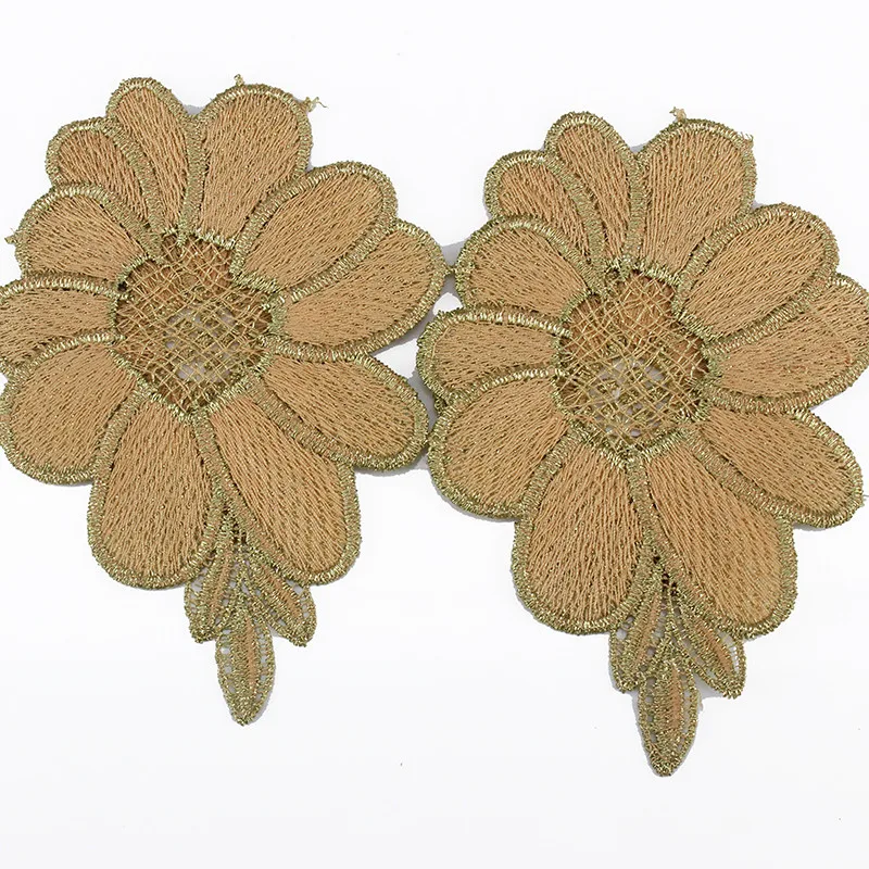 gold trim 1498 (3)