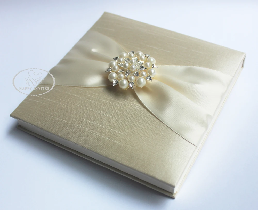 HI2019-29 Hot Sale Beige Silk Box with Brooch   More Colors Available