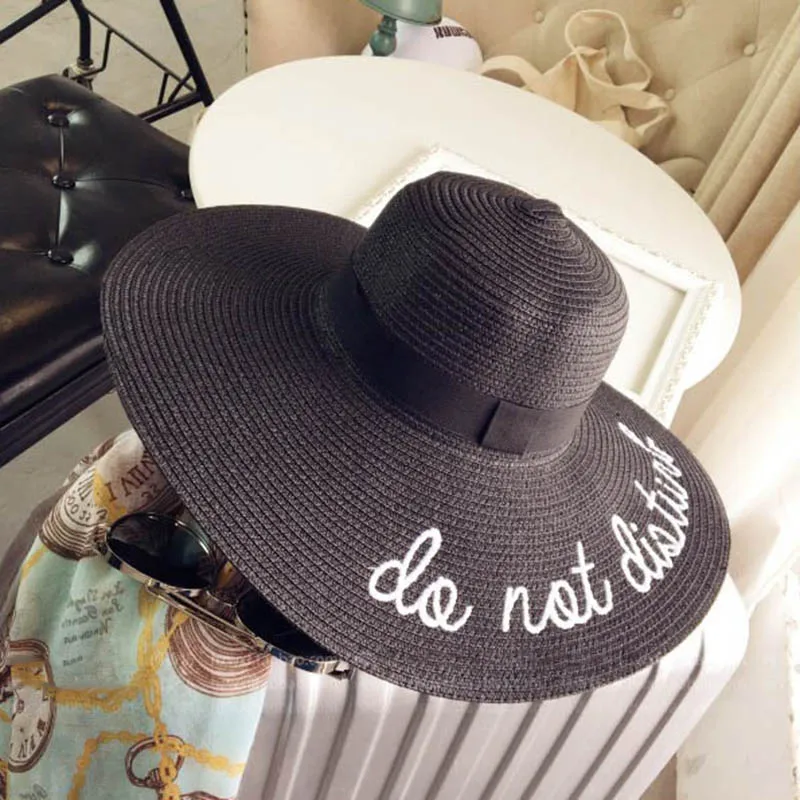 black Летняя Панама с широкими полями женская Соломенная Шляпа Вышитая Кепка с надписью женская обувь для девочек женские тени пляжные солнцезащитные шапки складные дорожные кепки - Цвет: black