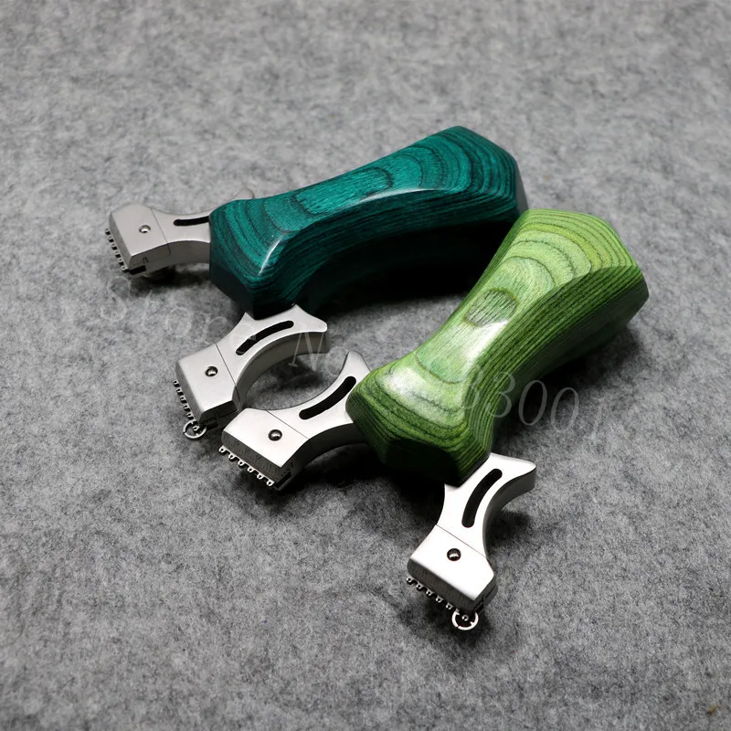 

2018 new press type professional flat leather strap-free aiming point hunting precision heavy duty stainless steel slingshot