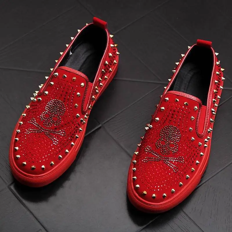 

ERRFC Rivets Charm Fashion Forward Men Casual Comfort Shoes Red Slip On Rhinestone Skull Charm Man Leisure Boast Shoes 38-43