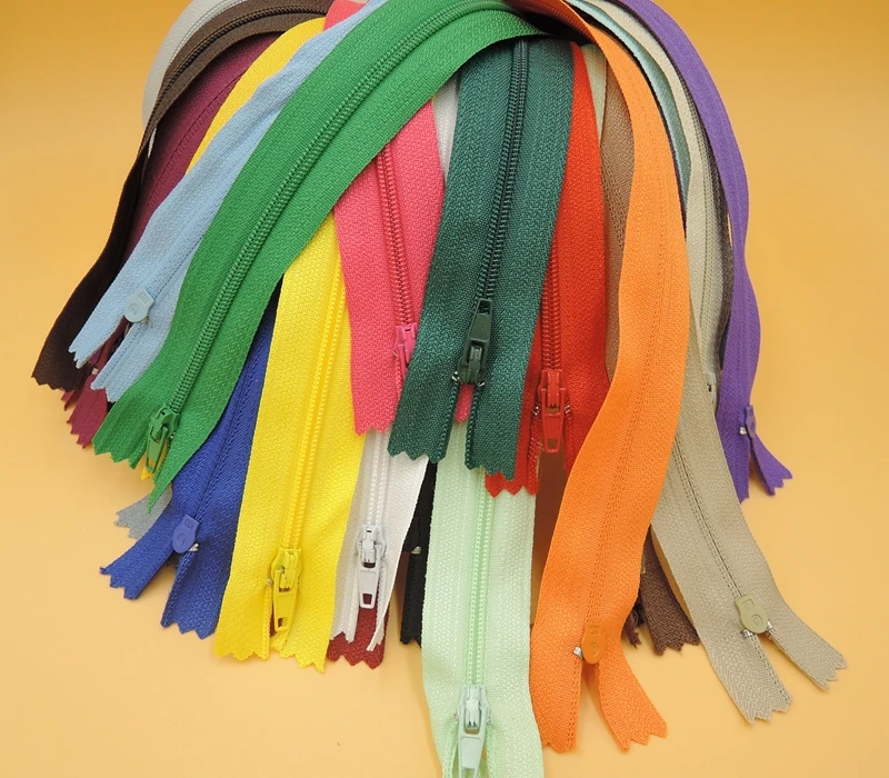 

Free Shipping 5Pcs Mix Color Lots Color Nylon Coil Zippers Tailor Sewing Tools 9 Inch zipper