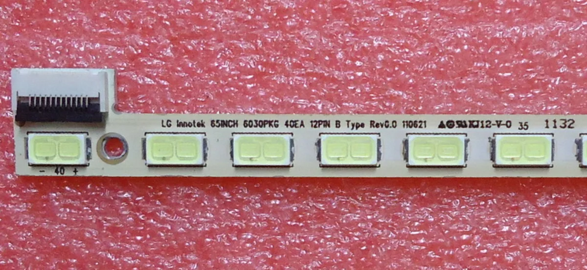 

FOR skyworth 65E99RS Article lamp 65INCH 6030PKG 40EA 12PIN TYPE REV0.0 1piece=40LED 377MM 2piece AND 399MM 2piece