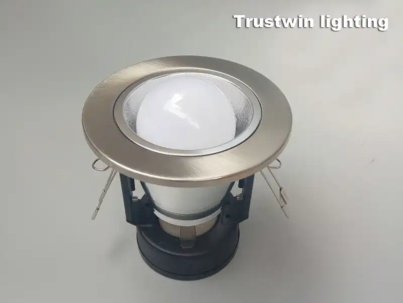 4 pieces recessed ceiling E26 E27 base LED light bulb holder downlight