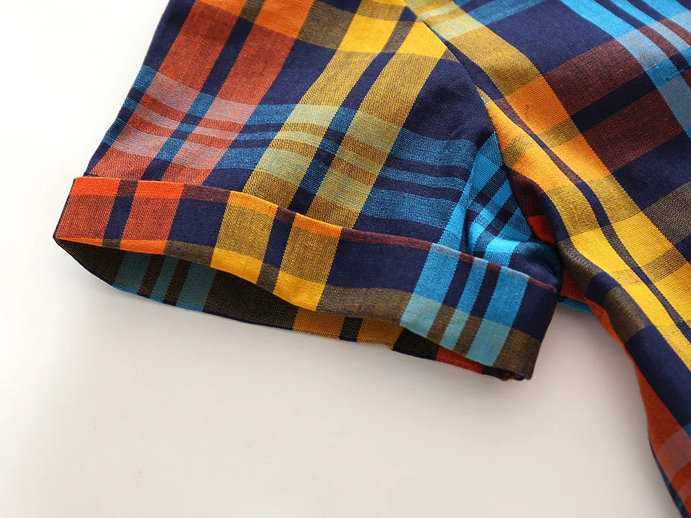 4437815592_2068599042