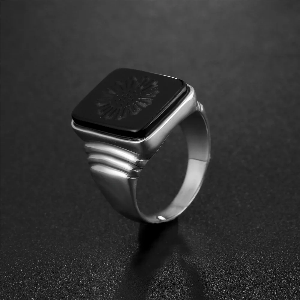 gatsby pinky ring