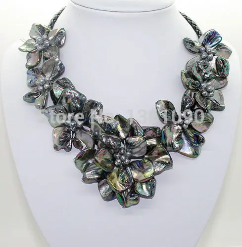 

bjc 000176 natural Black pearl black shell mother of pearl 7 flower pendant necklace 18" (C0309)