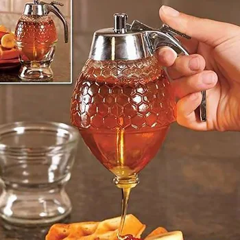 

Honey Dispenser Kettle Honey Jar Container Maltose Syrup Squeeze Bottle Juice Cup with Stand Holder Kitchen Accessories JY