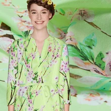 Китайский розовый цветок сливы печати смесь из шелка хлопчатобумажной ткани, зеленый светильник, шитье для платья, юбки, блузки, ремесло у двора