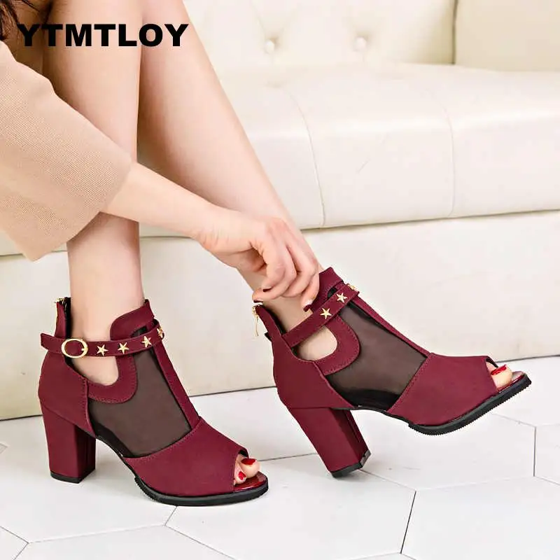 

2019 New Square Heel Sexy Cut-Outs Solid Lace Women Pumps Pointed Toe Fashion High Heels Shoes Women's OL Office Shoes Rome