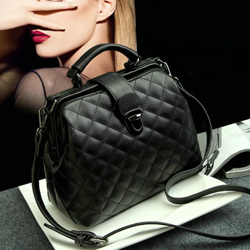 

Wholesale 2018 New Simple Lingge handbag Scrub Doctor Shoulder Bag Wild Messenger Mobile Bag Large capacity woman bag