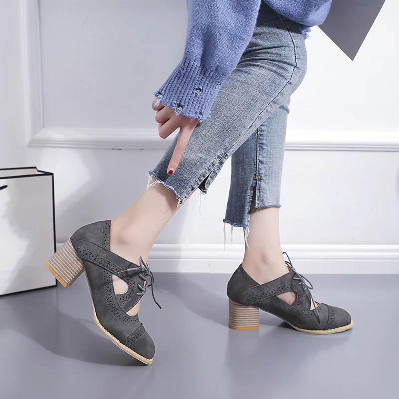 HEE GRAND/Новинка; женская обувь на платформе и высоком квадратном каблуке; туфли-лодочки на шнуровке; однотонные дышащие сандалии; женская повседневная обувь; XWD7185