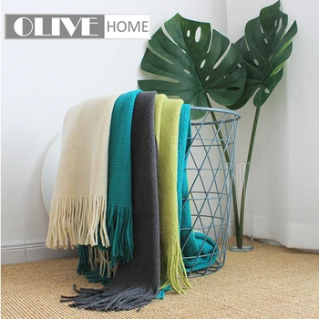 

Battilo Soft Spliced Simple Knitted Tassel Throw Blanket