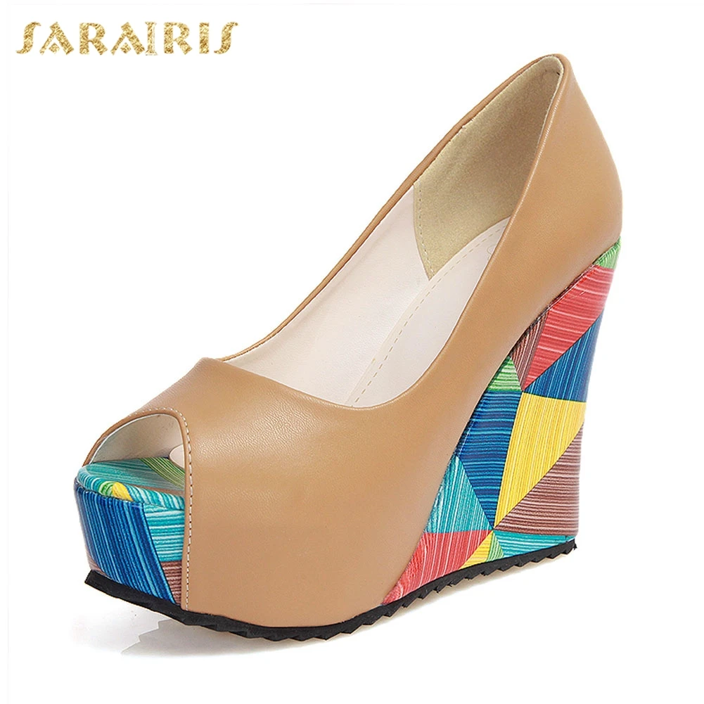 SaraIris/туфли на танкетке с разноцветным принтом летние женские туфли на высоком каблуке с открытым носком на платформе для свадебной вечеринки женские туфли-лодочки размеры 34-40 - Цвет: Apricot