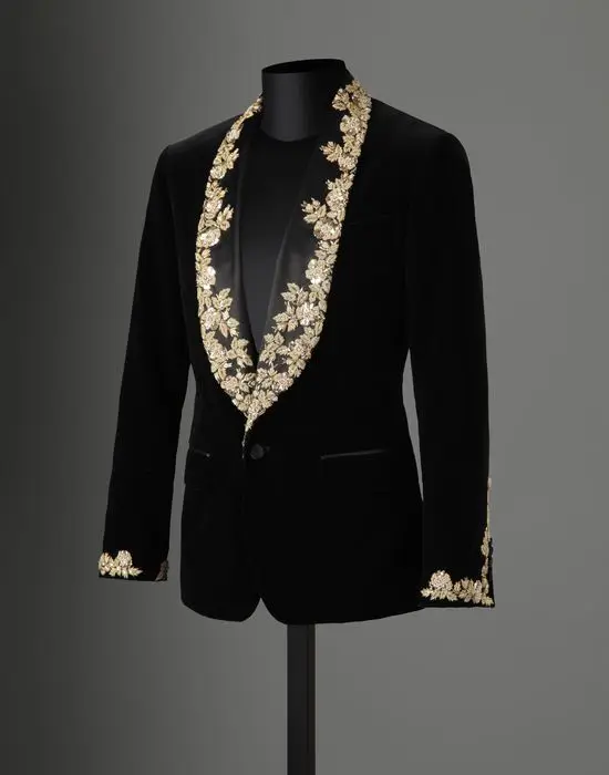All Listings New Burgundy Gold Tuxedo Jacket Coat Men's Suits 38 40 42 44 46 48 In Stock. $ From China. Buy It Now +$ shipping. Gold Jacket Black Lapel Groom Tuxedo Prom Best Men Tail Coat Men's Wedding Suits. New (Other) $ From China. Buy It Now. Free Shipping. 9+ Watching.