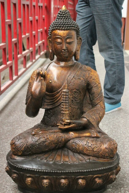 

wholesale factory 30 Old Tibet Bronze Gilt Temple Shakyamuni Sakyamuni Buddha Statue Hold Stupa