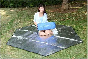 

2.4x2.4m Large Beach Mat Picnic Folding Camping Mat Multiplayer Waterproof Sleeping Pad Camping Mat Moisture proof,Free shipping