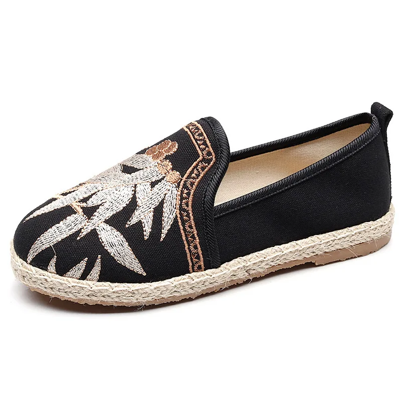 

2019 spring new national style Hanfu cotton and linen embroidered shoes old Beijing cloth shoes ladies single shoes