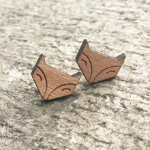 Милые лисички из цельного дерева серьги с гравировкой милые лисички серьги-гвоздики в виде животных деревянные серьги ручной работы X 1 пара