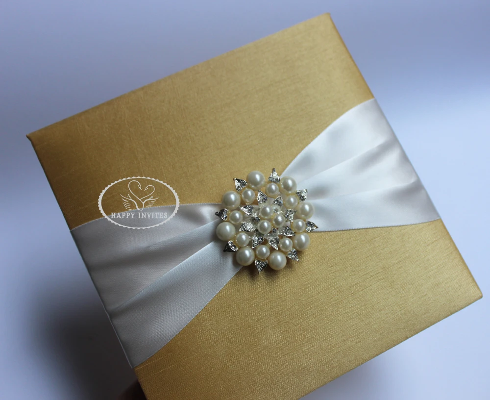 HI2019-21 Hot Sale Champagne Silk Box with Brooch   More Colors Available