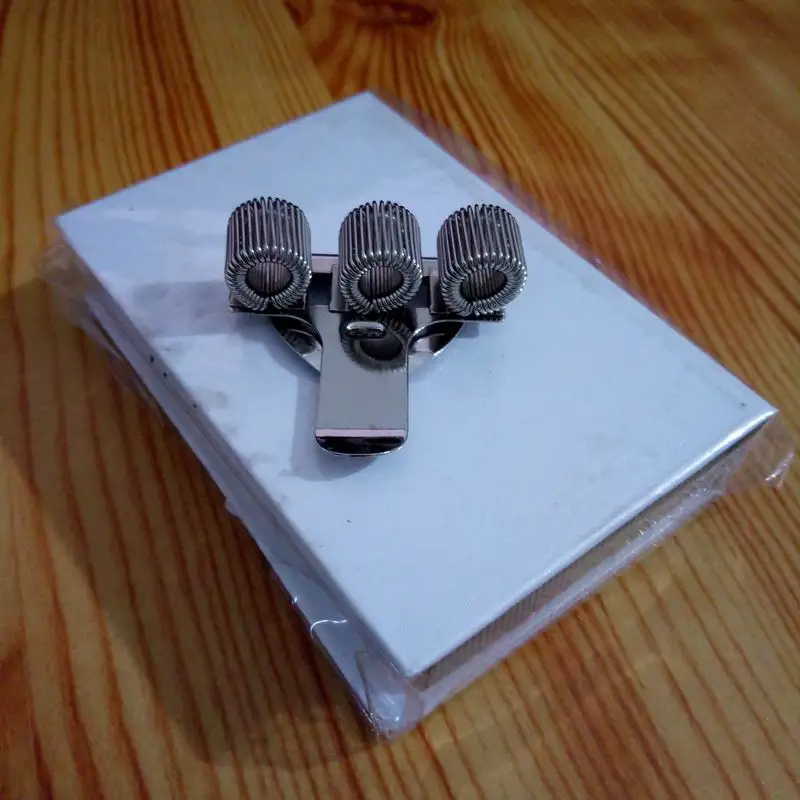 

100 Pcs / Lot 3 Hole Pen Holder With Pocket Clip Perfect For Doctors Nurse Uniform Notebook Pocket Wallet
