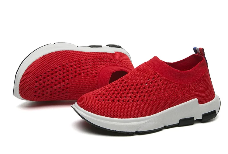sapatos para meninas e meninos de pouco
