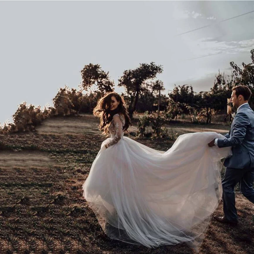 0501-2019 Country Style Boho Wedding Dresses V Neck Long Sleeves Lace Tulle Beach Bridal Gowns Plus Size Custom Made
