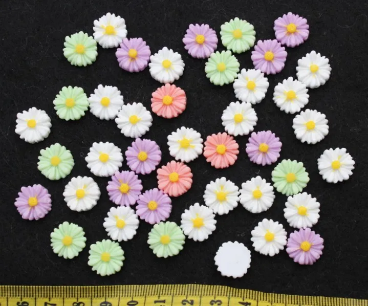 

250pcs decoden mini daisy mumflower Resin Flower Cabochons cab - 12mm mixed colors