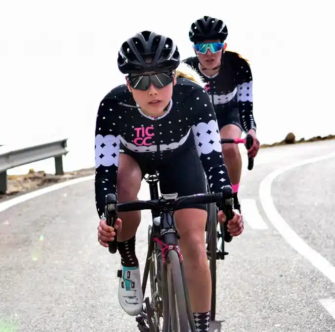 road cycling clothing