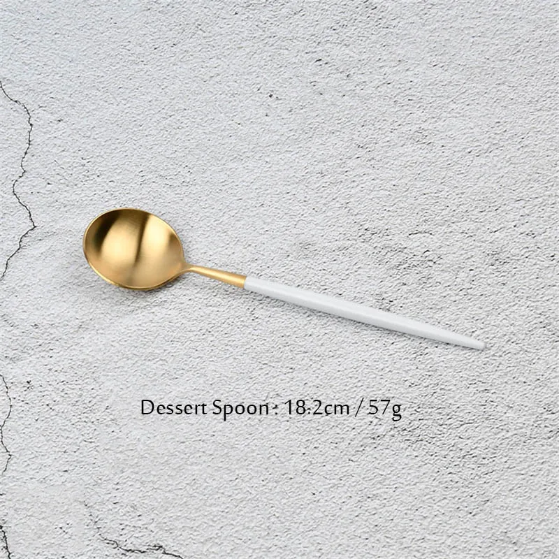 Белые ручки Золотой Dinneware комплекты с ножом вилки черпаки набор столовых приборов отель 304 нержавеющая сталь Западный чайные ложки набор посуды - Цвет: Dessert spoon