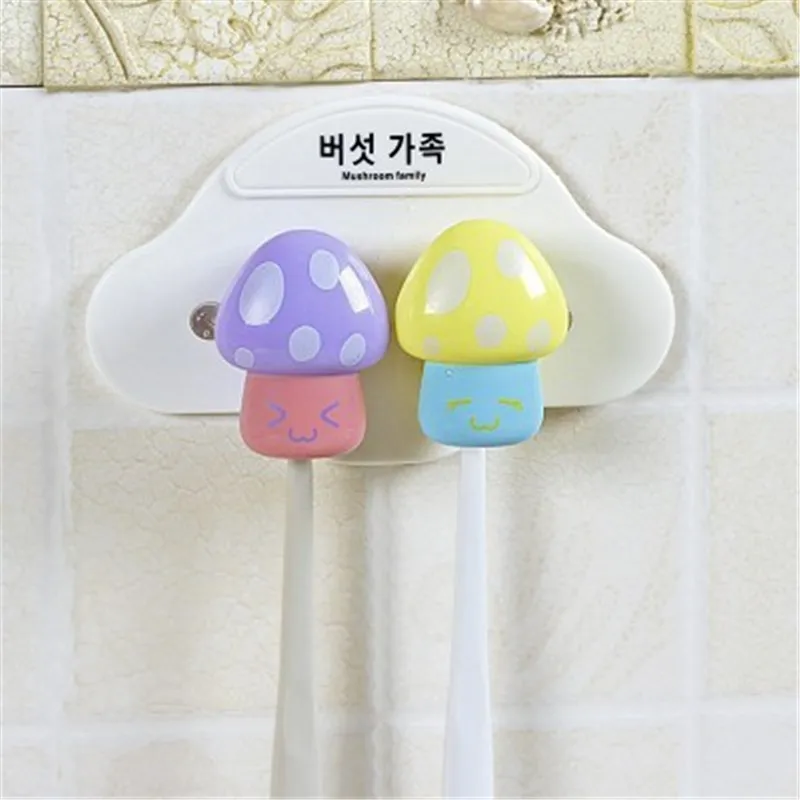 4 PCS/Set Baby Toothbrushes Holder Baby Kid Cute Mushroom Tooth Care Tool Toothbrushes Head Protector with Sucker Suction Holder 4 PCS/Set Baby Toothbrushes Holder Baby Kid Cute Mushroom Tooth Care Tool Toothbrushes Head Protector with Sucker Suction Holder