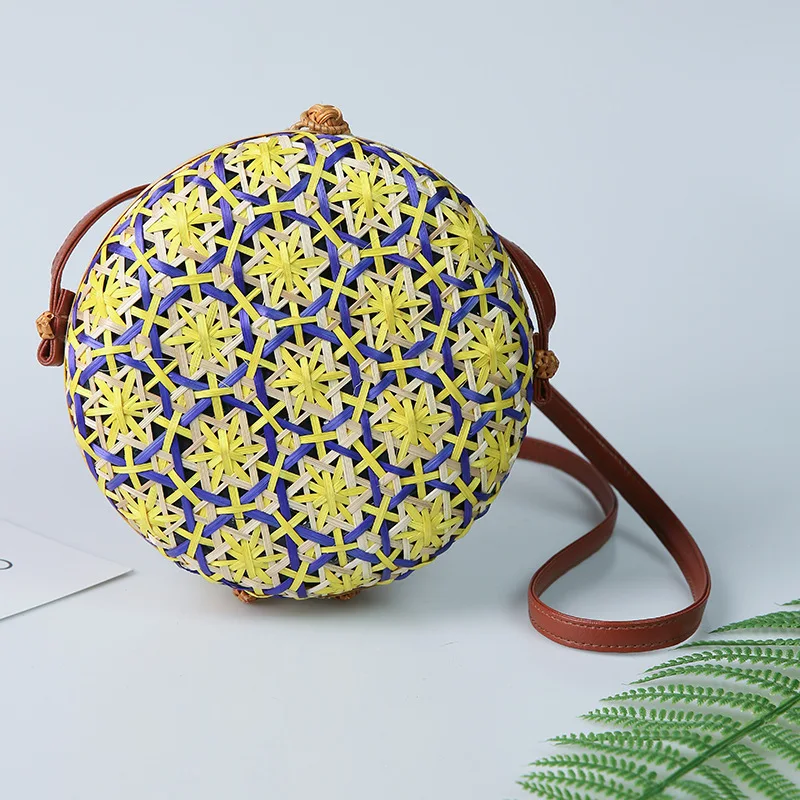 جديد جولة القش حقيبة شاطئية دائرة كيس الروطان حقيبة يد المرأة الملونة زهرة نمط الإناث رسالة حقيبة كتف