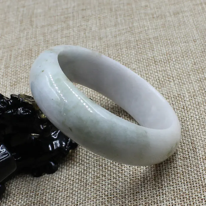 

025672 Certified Grade "A" Natural Green stoneite stone Gems Bracelet Bangle 58mm