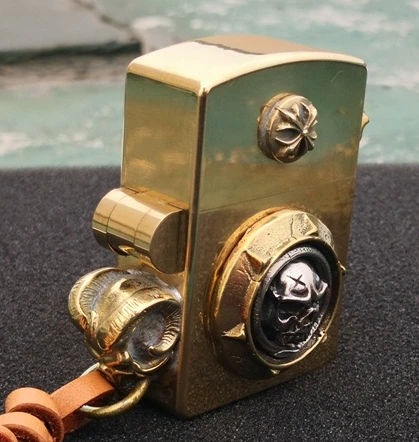 

GLT 6.2*4.2*1.9cm Zip insert Handmade lighters pure brass heavy armor skull head lighter