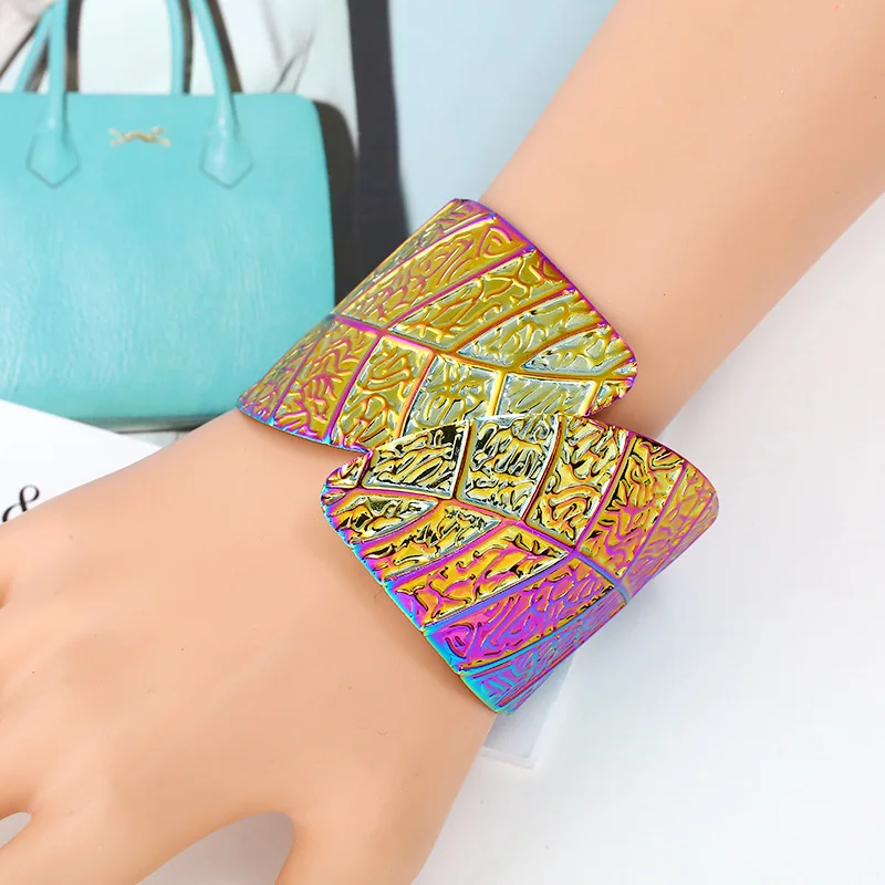 

Punk Dainty Carved Leaf Metal Open Bangles Ladies Wide Cuff Bracelets For Women Gold/Silver/Colorful Leaves Indian Jewelry