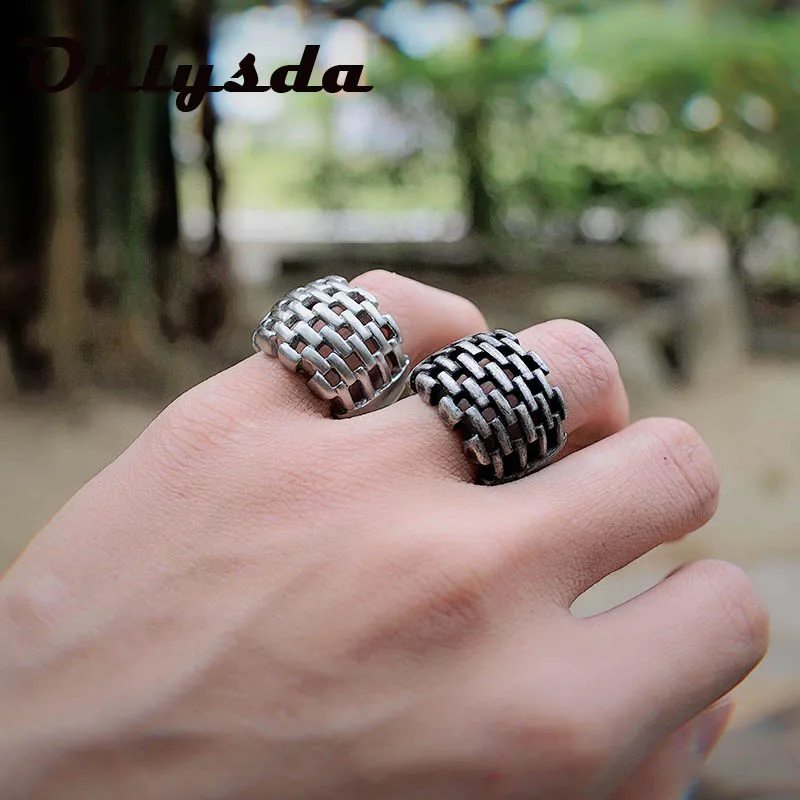 

Onlysda Fashion retro ring city brick hollow personality ring couple men and women tail ring European and American jewelryOSR051