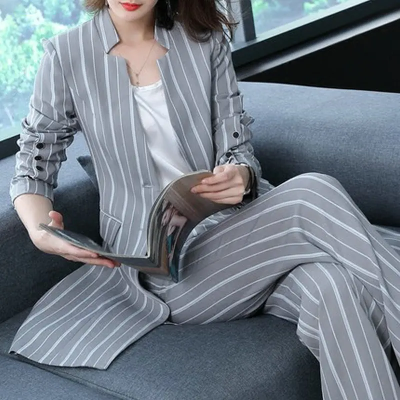 striped coat pants
