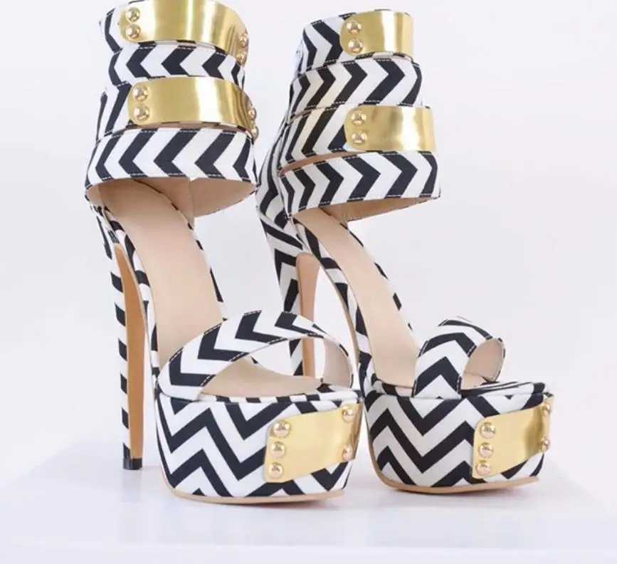 

European and American foreign trade original single high heel bag and open-toed female Roman sandals rivet waterproof platform h