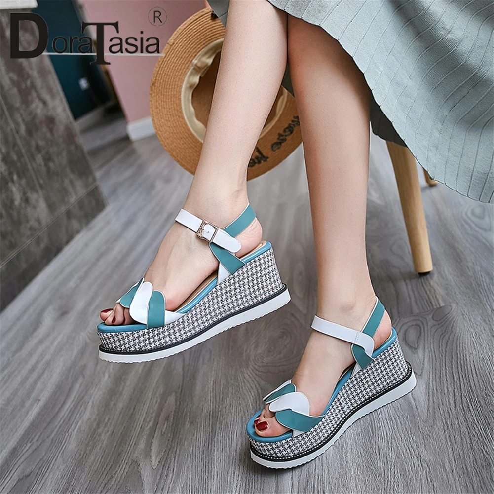 

DARATASIA Fashion 2019 Genuine Leather Wedge High Heels Shoes Woman Sandals Female Platform Mix Color Sandals Woman Shoes