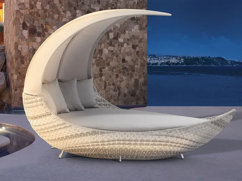 2015 Deluxe Elegant Banana Boat Shaped Romantic Rattan Chaise Lounge in